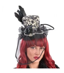 Cappellino In Tessuto Damascato Veletta, Piume E Cerchietto