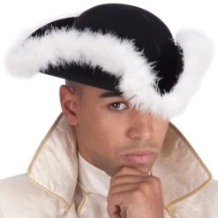 CAPPELLO TRICORNO NERO CON BOA