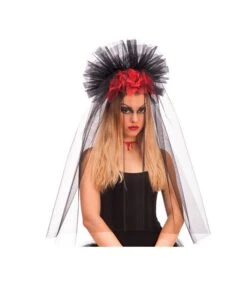 COPRICAPO CON VELO, ROSE E CERCHIETTO